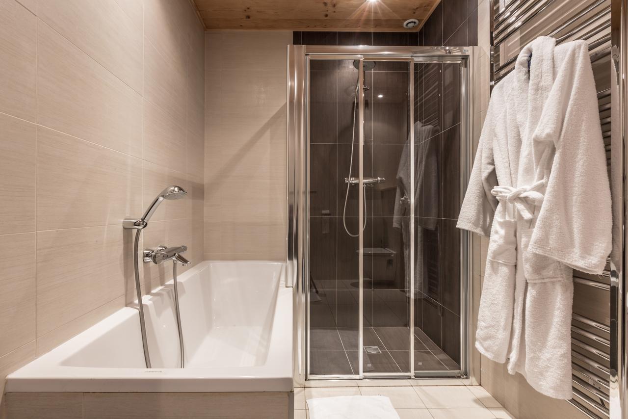 Apartment Au Bon Coin - Luxury Chamonix Hidden Haven, Mont Blanc View, Hot Tub And Garden Εξωτερικό φωτογραφία