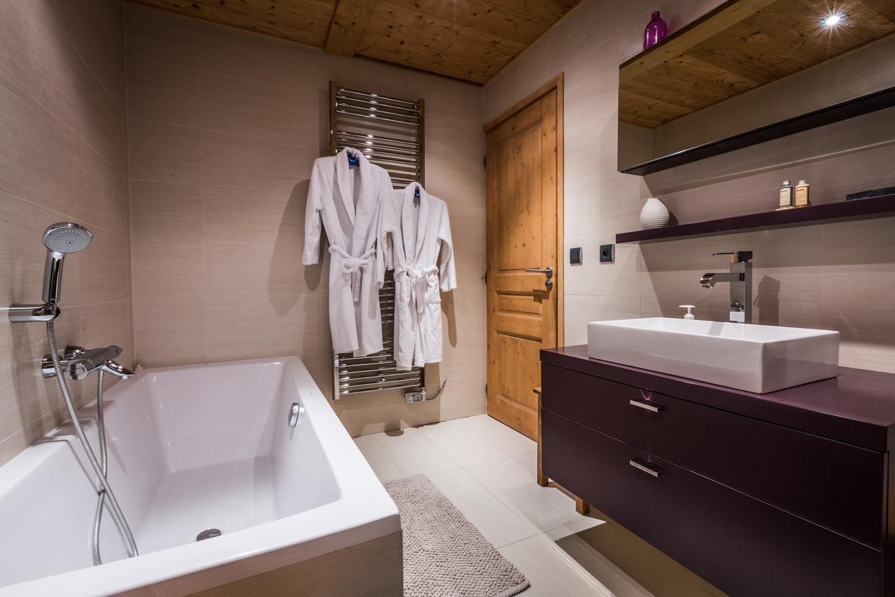 Apartment Au Bon Coin - Luxury Chamonix Hidden Haven, Mont Blanc View, Hot Tub And Garden Εξωτερικό φωτογραφία