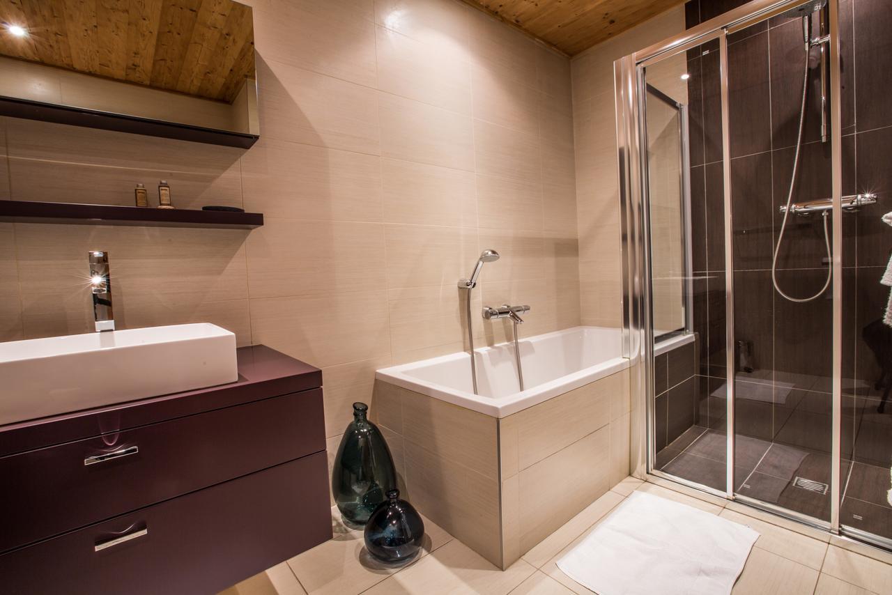 Apartment Au Bon Coin - Luxury Chamonix Hidden Haven, Mont Blanc View, Hot Tub And Garden Εξωτερικό φωτογραφία