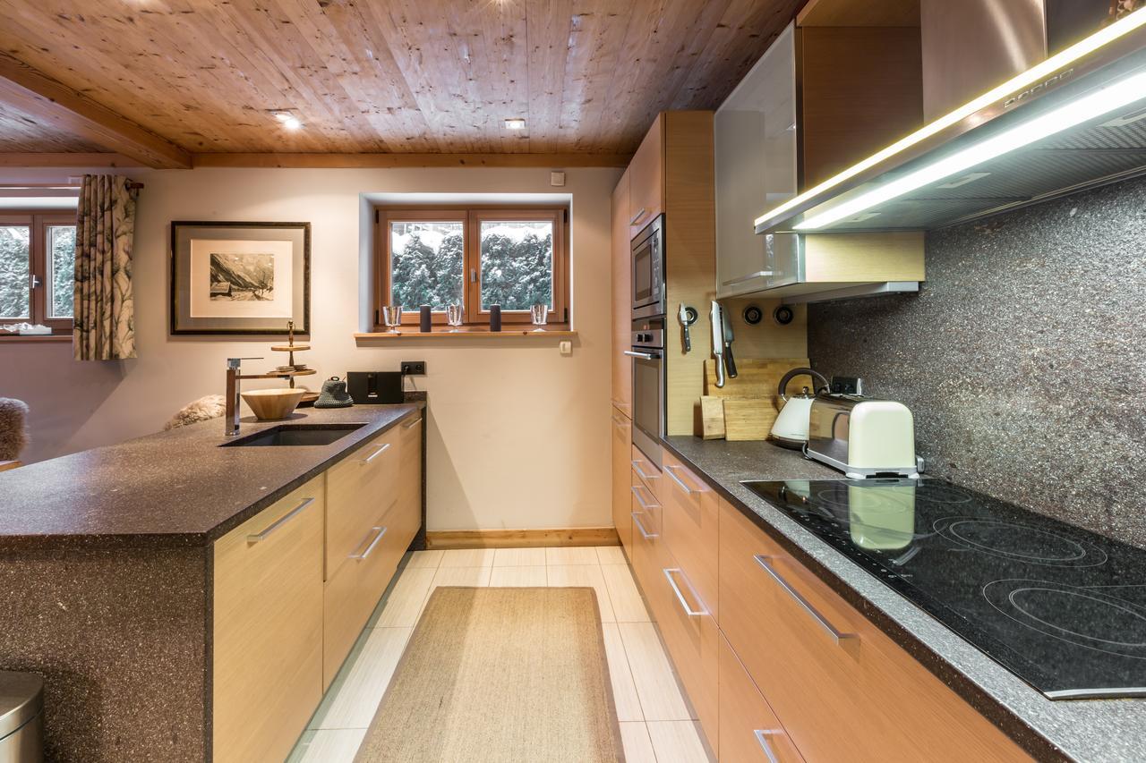 Apartment Au Bon Coin - Luxury Chamonix Hidden Haven, Mont Blanc View, Hot Tub And Garden Εξωτερικό φωτογραφία