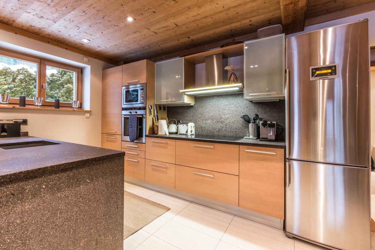 Apartment Au Bon Coin - Luxury Chamonix Hidden Haven, Mont Blanc View, Hot Tub And Garden Εξωτερικό φωτογραφία